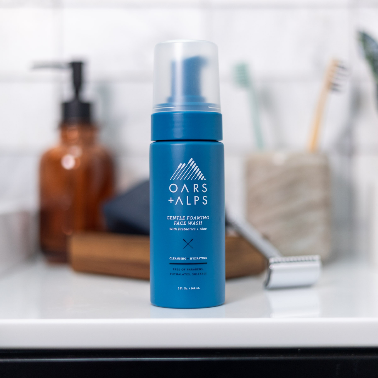 Oars and Alps - Gentle Foaming Face Wash - Unscented